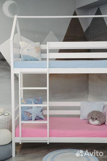 Новая двухъярусная кроватка-домик