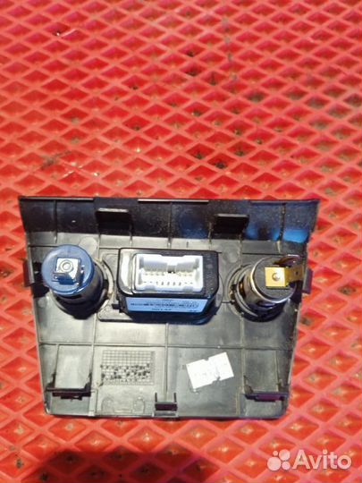 Адаптер USB в прикуриватель Kia Cerato