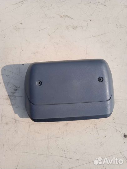 Дополнительный стоп сигнал Nissan Terrano 2 Ниссан