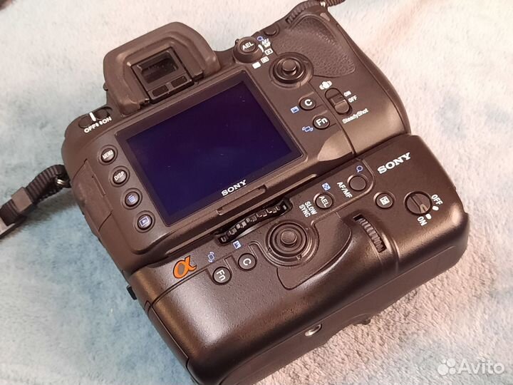 Sony a850 body + vg-c90am полнокадровая в идеале