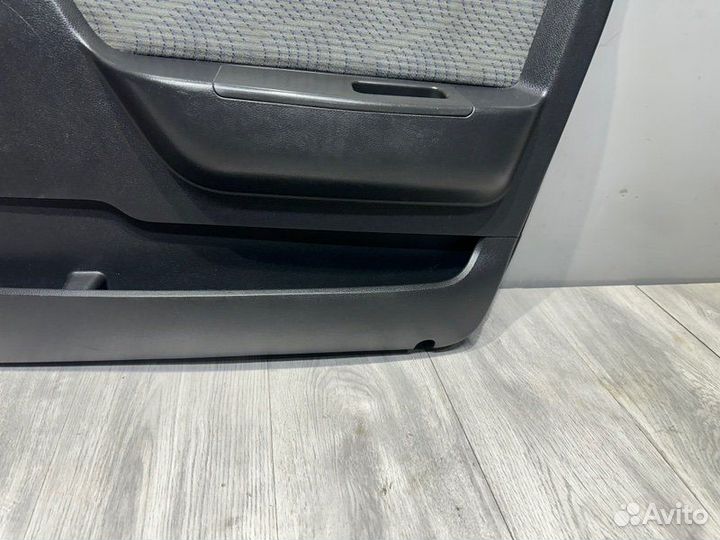 Обшивка двери передняя правая Daewoo Nexia F16D3