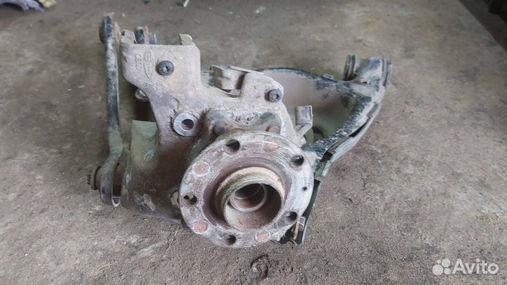 Рычаг задний правый нижний Audi A6 4F/C6 4F2/C6