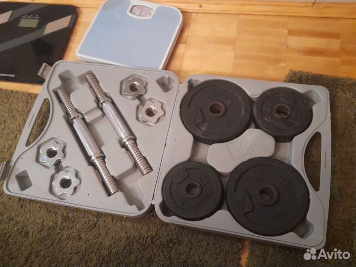 Гантели по 10 кг