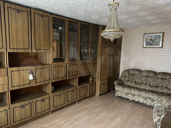 2-к. квартира, 50 м², 3/9 эт.