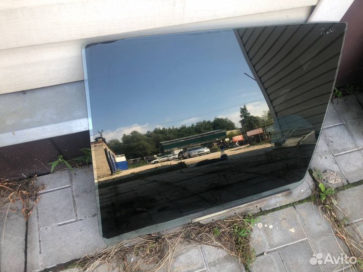 Стекло дверное заднее левое Chery Tiggo T11 1.8