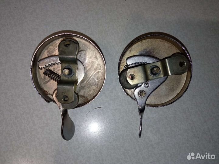 Детали от звонков на велосипед