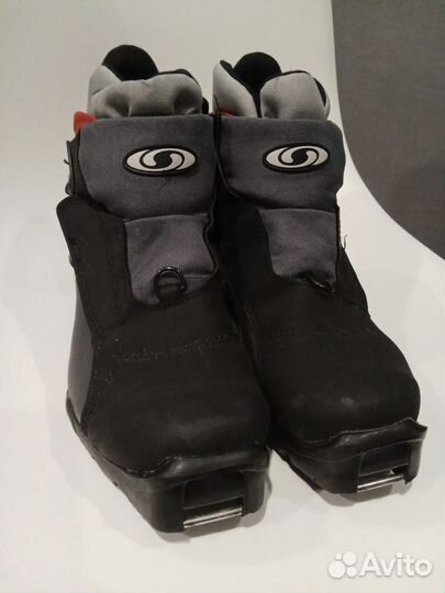 Лыжные ботинки Salomon р. 38/39