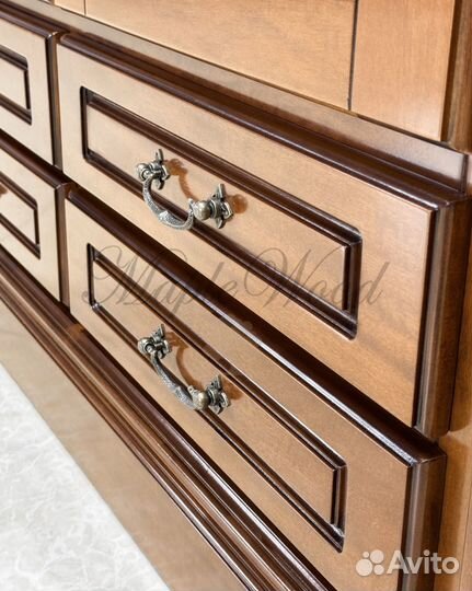 Шкаф витрина для посуды Венеция