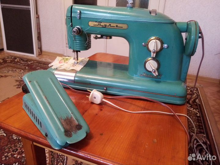 Швейная машина электрическая