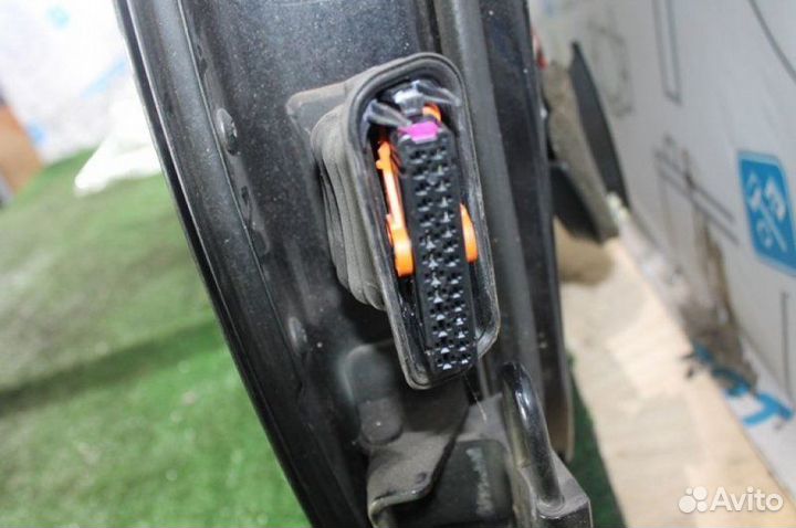 Дверь передняя правая Volkswagen Golf Vi 5K1