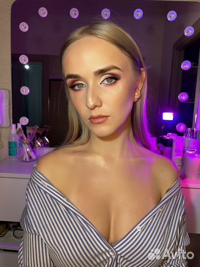 Макияж и прическа