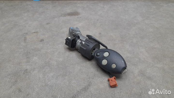 Замок зажигания Citroen C5 2.0 I 16V 143 (EW10A)