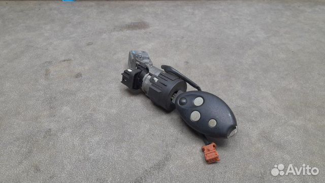 Замок зажигания Citroen C5 2.0 I 16V 143 (EW10A)