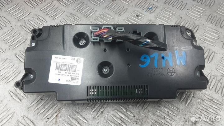 Блок управления климатической установкой Jeep Gran