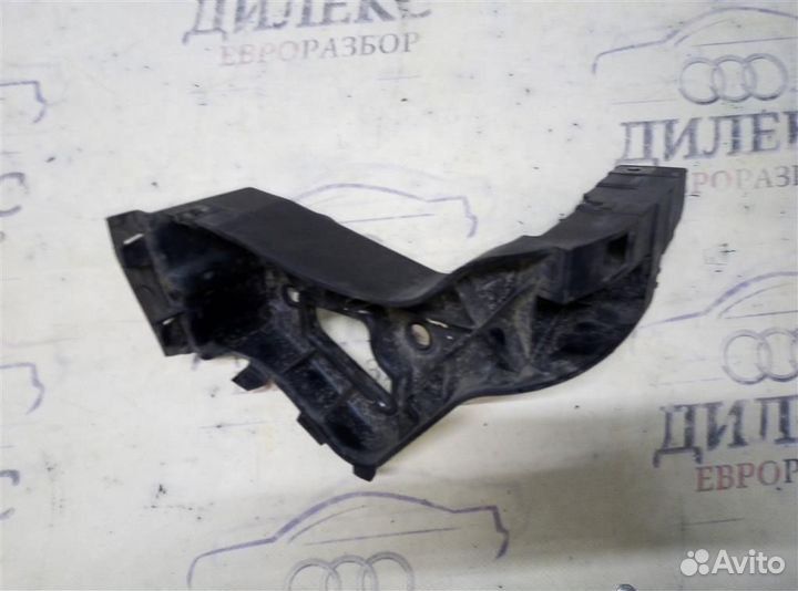 Кронштейн (сопут. товар) Audi A8 D3 4E 2004-2010