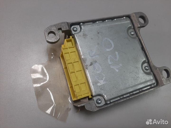 Блок управления airbag Toyota Corolla 120 (2000-07