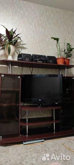 Стойка телевизионная