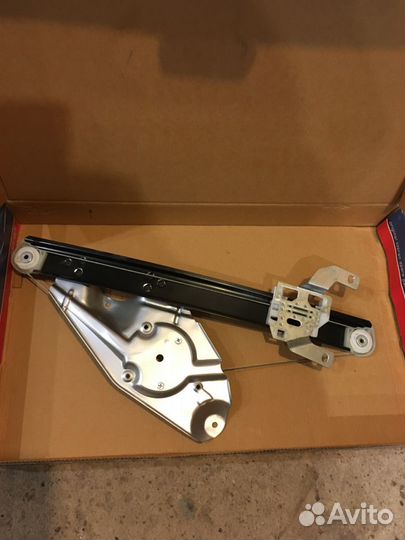 Стеклоподьемник audi a6c5 задний правый