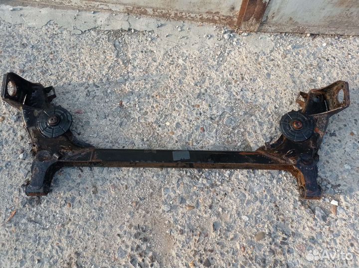 Задняя балка бу Део Нексия