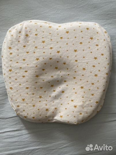 Анатомическая подушка для новорожденных