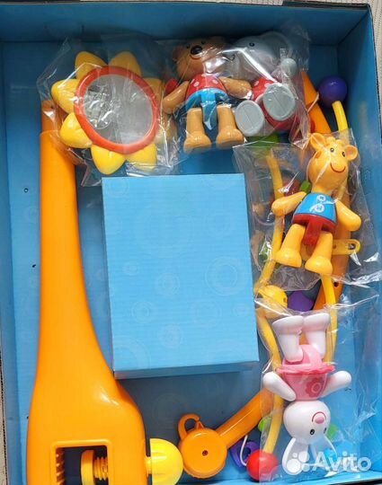 Мобиль на кроватку Жирафики