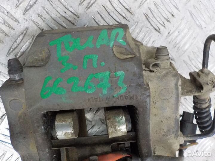 Суппорт задний правый Volkswagen Touareg