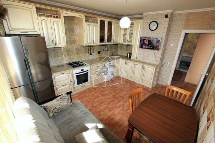 2-к. квартира, 70 м², 4/10 эт.