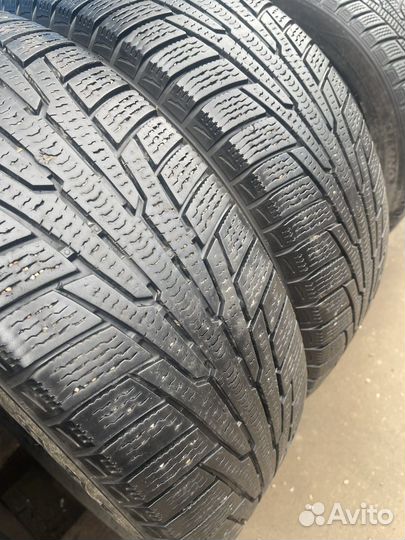 Nokian Tyres Hakkapeliitta R 215/65 R16
