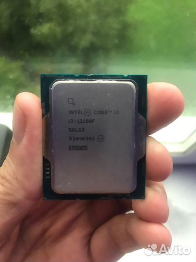 Процессор intel core i3 12100f