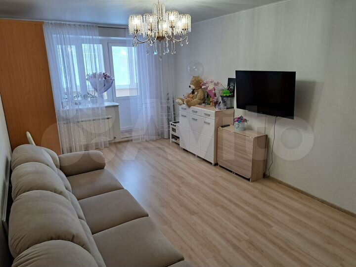 2-к. квартира, 70 м², 1/7 эт.