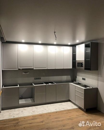 Кухня / Кухонный гарнитур производство