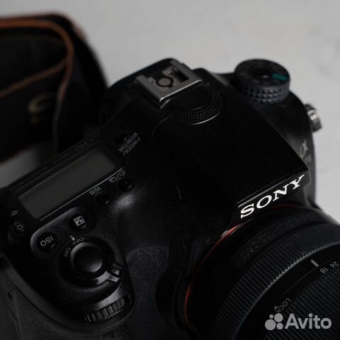 Зеркальный фотоаппарат Sony a77 ii + два объектива объявление продам