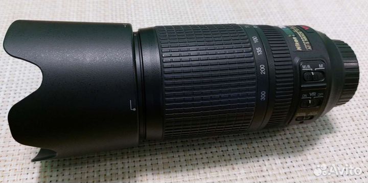Nikon ED AF-S Nikkor 70-300mm 1:4.5-5.6G VR IF SWM
