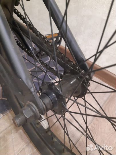 Велосипед BMX TSB raven.новый