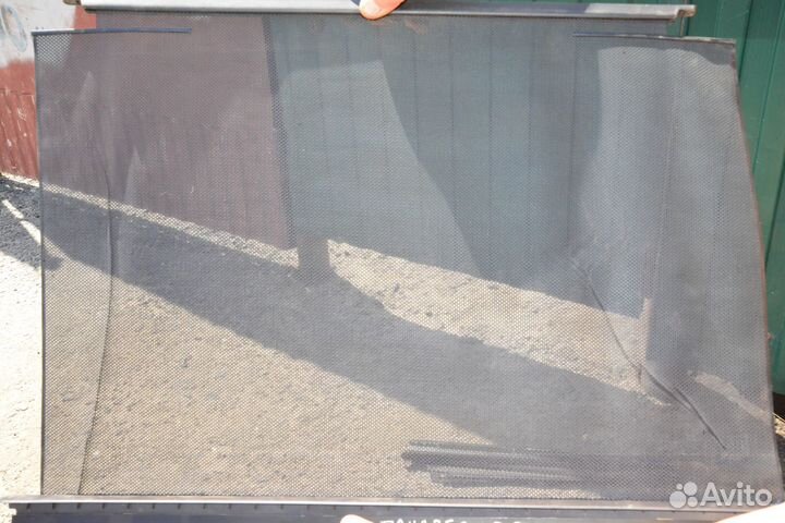 Шторка окна задняя левая правая Touareg 1