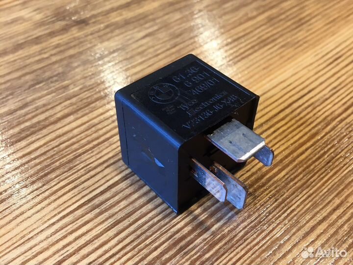 Реле предохранитель BMW E87 2010