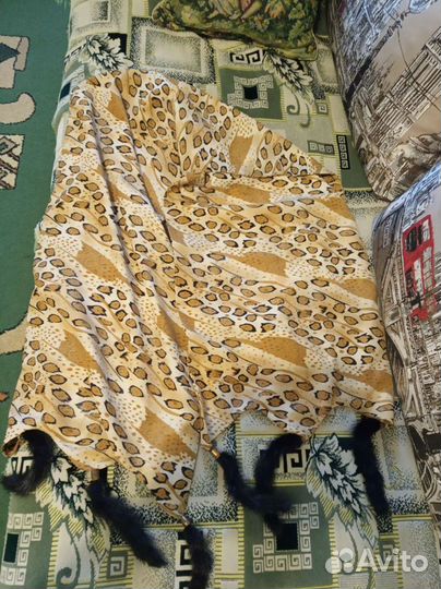 Палантин с норковыми кисточками