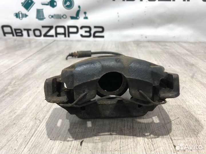 Суппорт тормозной передний левый Ford Fiesta MK5