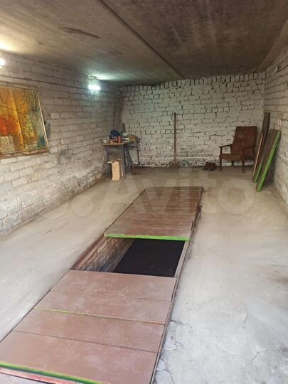 Гараж, > 30 м²