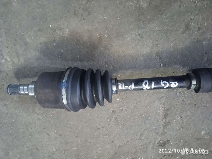 Привод правый на Nissan Primera P12 1.8