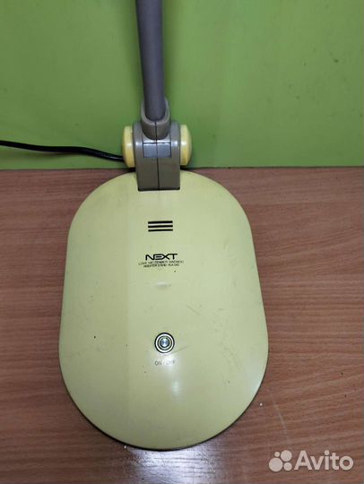 Светильник настольный