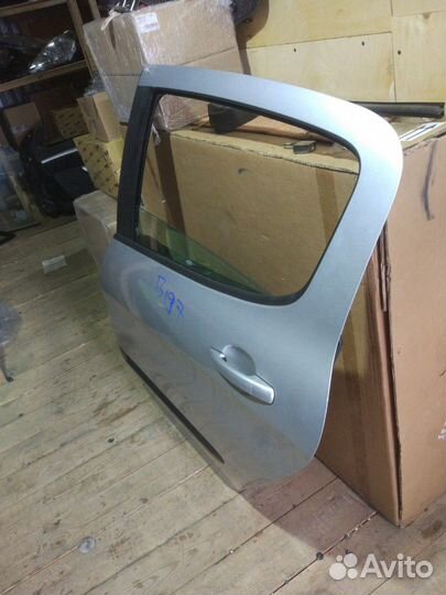 Дверь задняя левая Peugeot 308