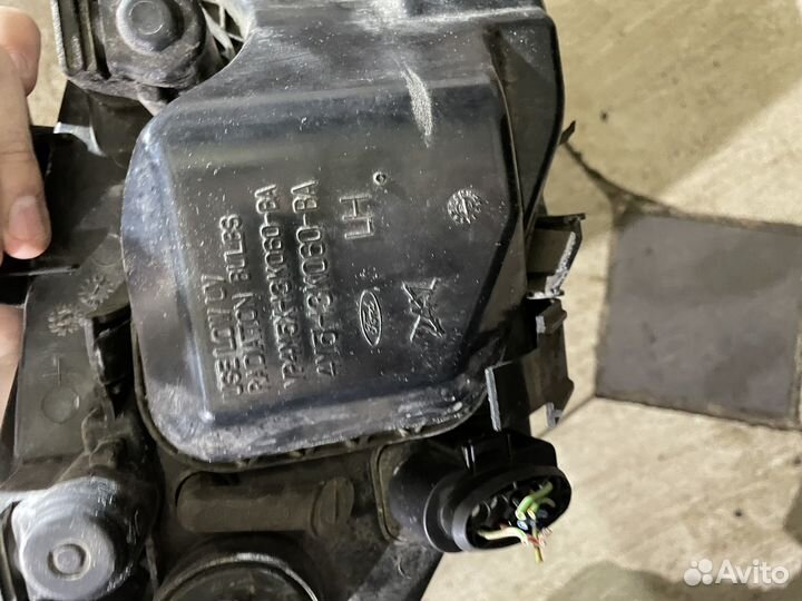 Фара Ford Focus 2