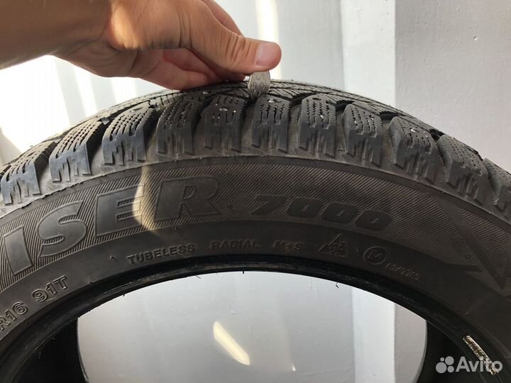 Bridgestone Ice Cruiser 7000S 205/55 R16