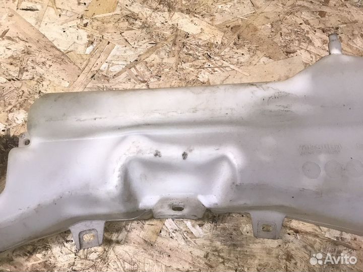 Бачок омывателя mitsubishi pajero 4