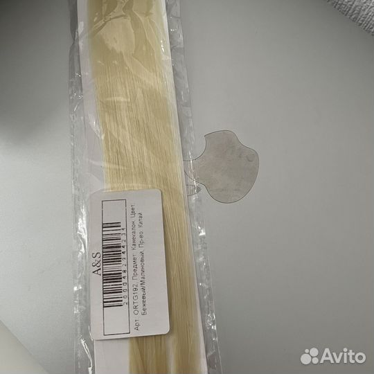 Канекалон на заколке