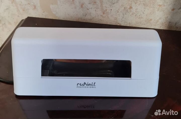 Лампа для сушки ногтей