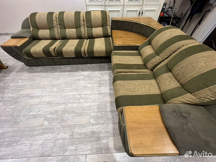 Угловой диван