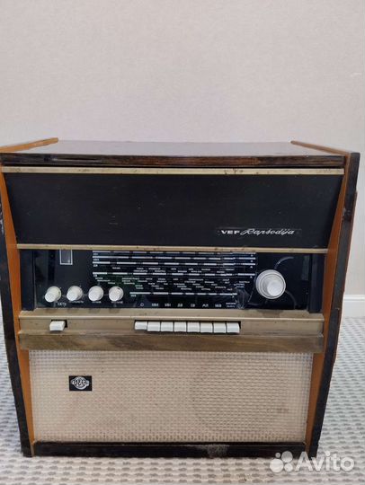 Ламповая радиола СССР VEF Rapsodia