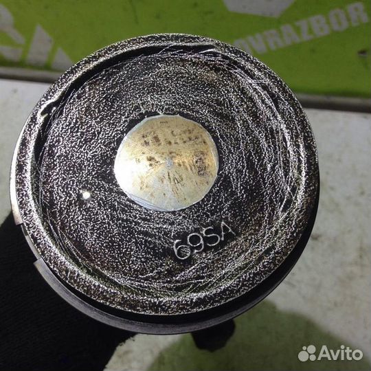 Поршень с шатуном Митсубиси Галант 9